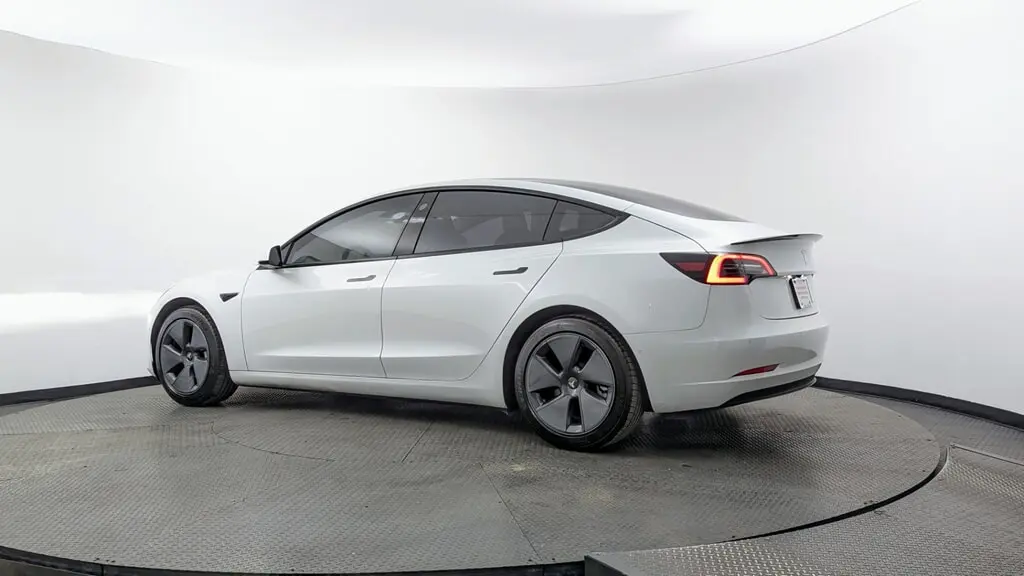 2021 TESLA MODEL 3 STANDARD RANGE PLUS photo 3