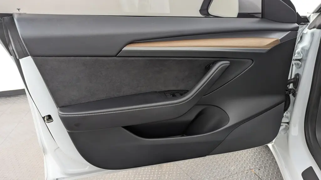 2021 TESLA MODEL 3 STANDARD RANGE PLUS photo 11