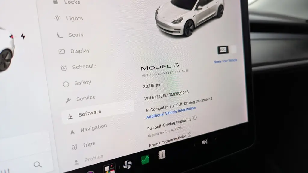 2021 TESLA MODEL 3 STANDARD RANGE PLUS photo 23