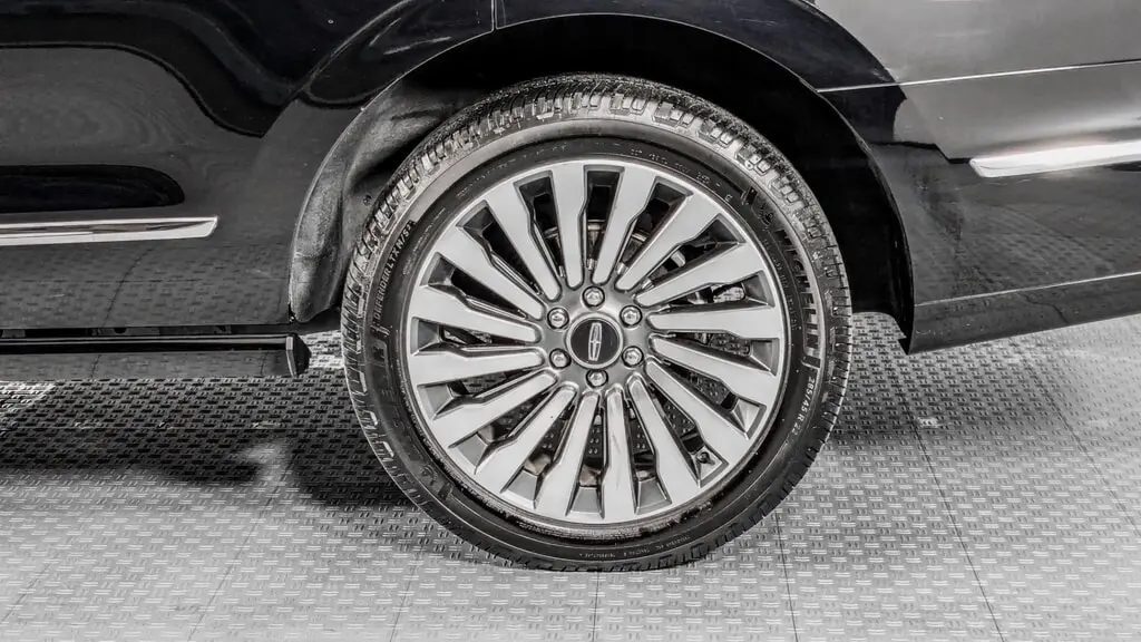 Florida Fine Cars - Used LINCOLN NAVIGATOR 2018 ORLANDO RESERVE