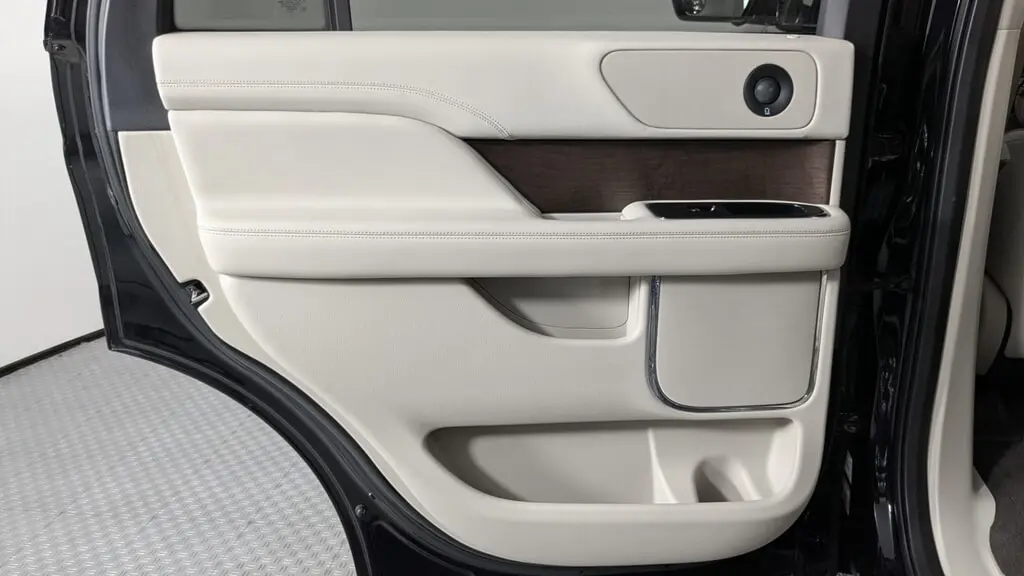 Florida Fine Cars - Used LINCOLN NAVIGATOR 2018 ORLANDO RESERVE
