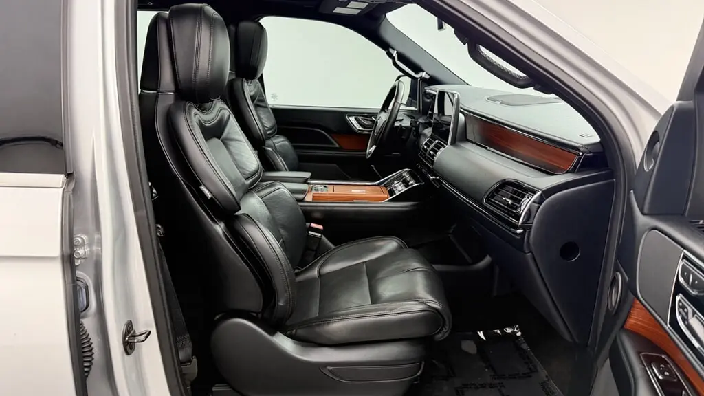 Florida Fine Cars - Used LINCOLN NAVIGATOR 2018 WEST PALM RESERVE