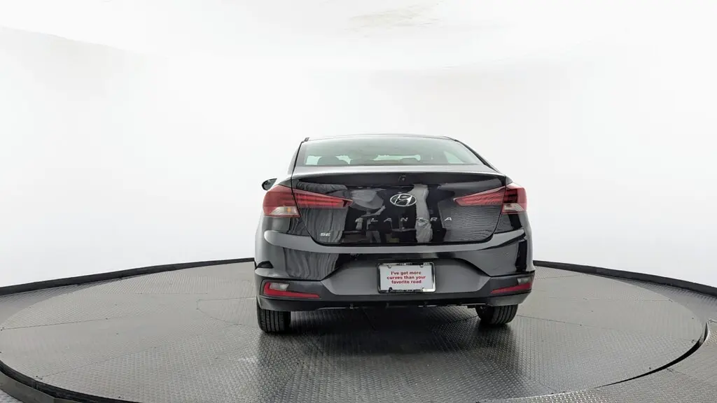 2019 HYUNDAI ELANTRA SE photo 6