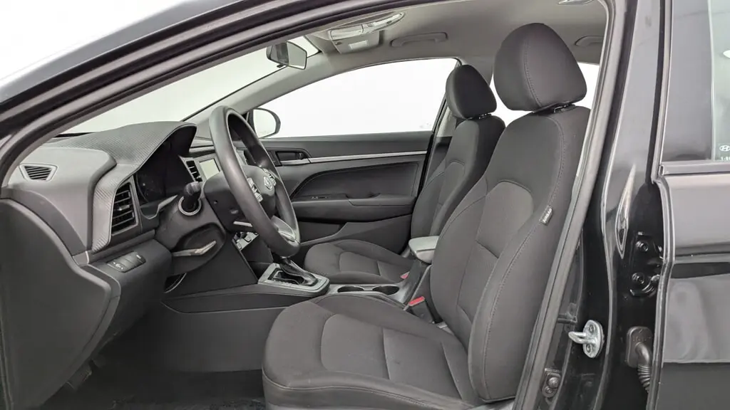 2019 HYUNDAI ELANTRA SE photo 13