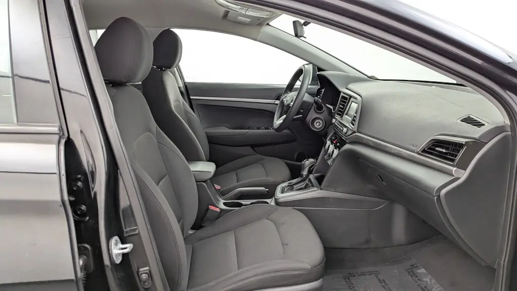 2019 HYUNDAI ELANTRA SE photo 21