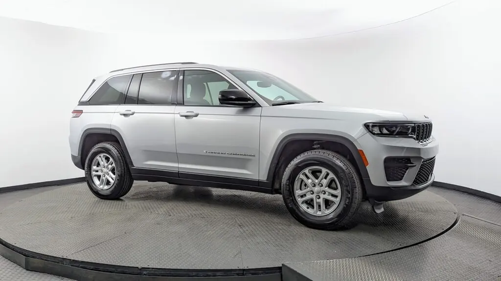 Florida Fine Cars - Used JEEP GRAND CHEROKEE 2024 MARGATE LAREDO
