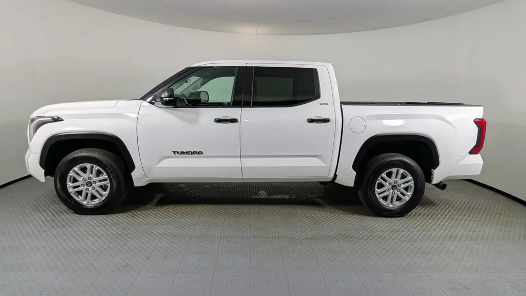 Florida Fine Cars - Used TOYOTA TUNDRA 4WD 2023 ORLANDO SR5