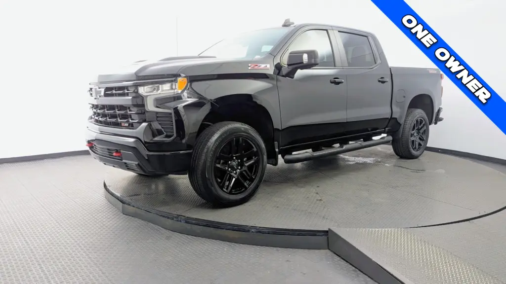 2023 CHEVROLET SILVERADO 1500 LT TRAIL BOSS photo 1