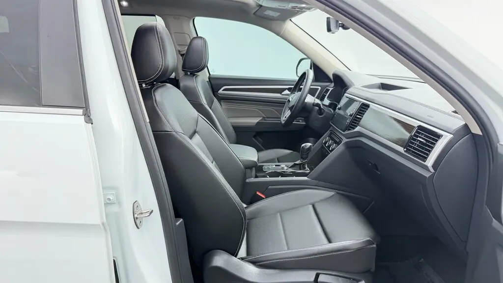 Florida Fine Cars - Used VOLKSWAGEN ATLAS 2023 WEST PALM 3.6L V6 SE W/TECHNOLOGY
