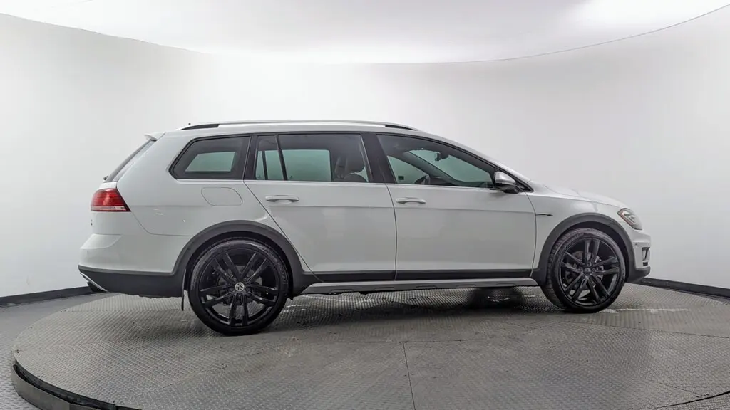 Florida Fine Cars - Used VOLKSWAGEN GOLF ALLTRACK 2018 MIAMI S