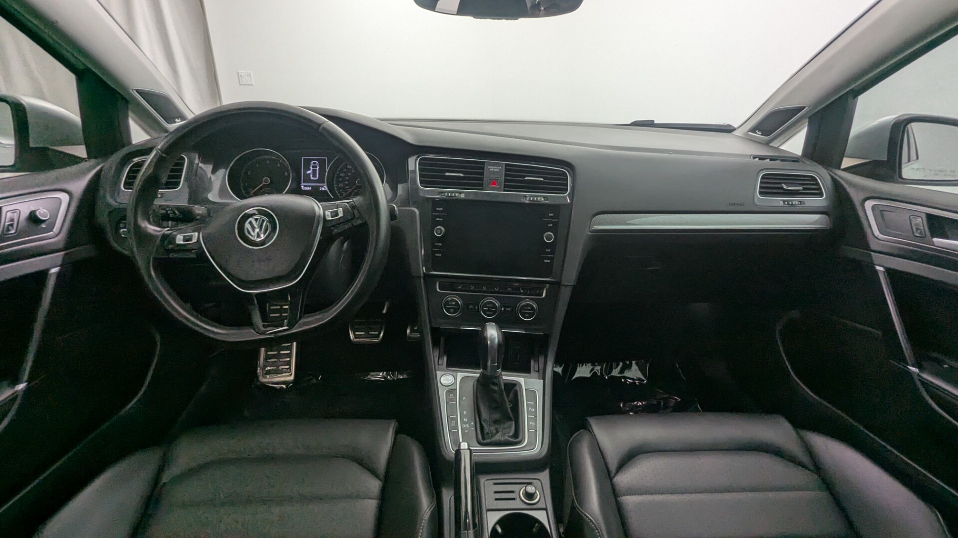 Florida Fine Cars - Used vehicle - SEDAN VOLKSWAGEN GOLF ALLTRACK 2018