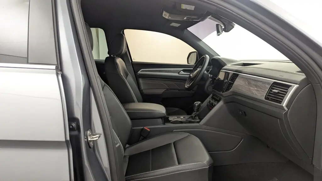 Florida Fine Cars - Used VOLKSWAGEN ATLAS CROSS SPORT 2023 MIAMI 3.6L V6 SE W/TECHNOLOGY