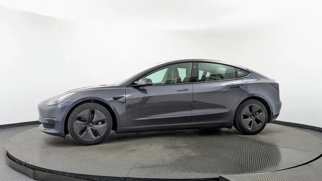 2021 TESLA MODEL 3 STANDARD RANGE PLUS photo 2
