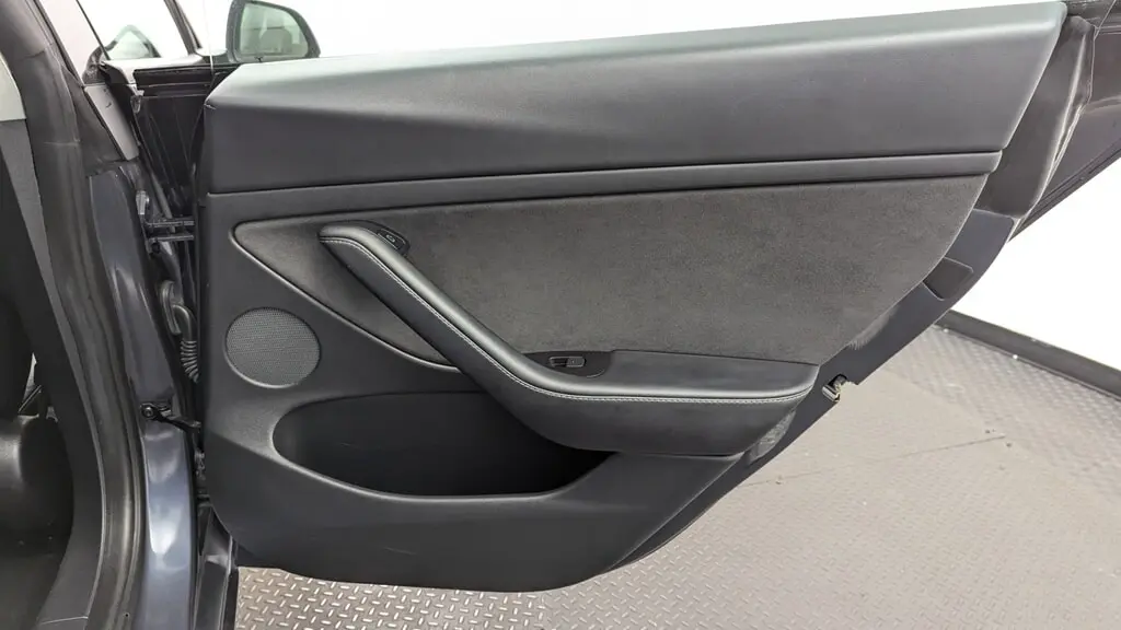 2021 TESLA MODEL 3 STANDARD RANGE PLUS photo 17