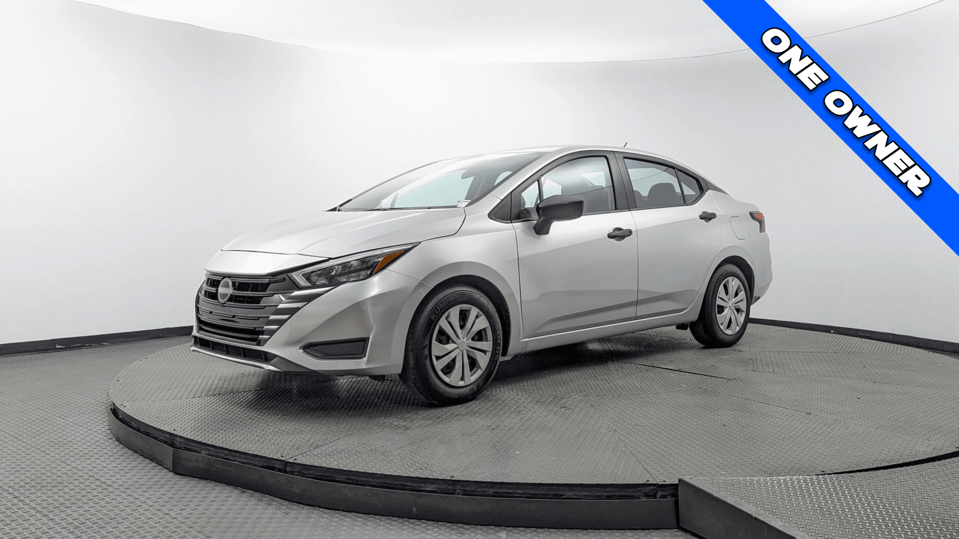 2025 Nissan Versa Sedan