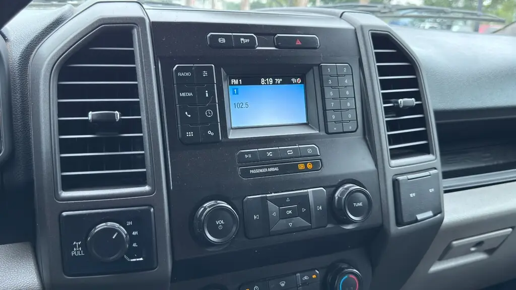 2022 FORD SUPER DUTY F-250 SRW XL photo 26