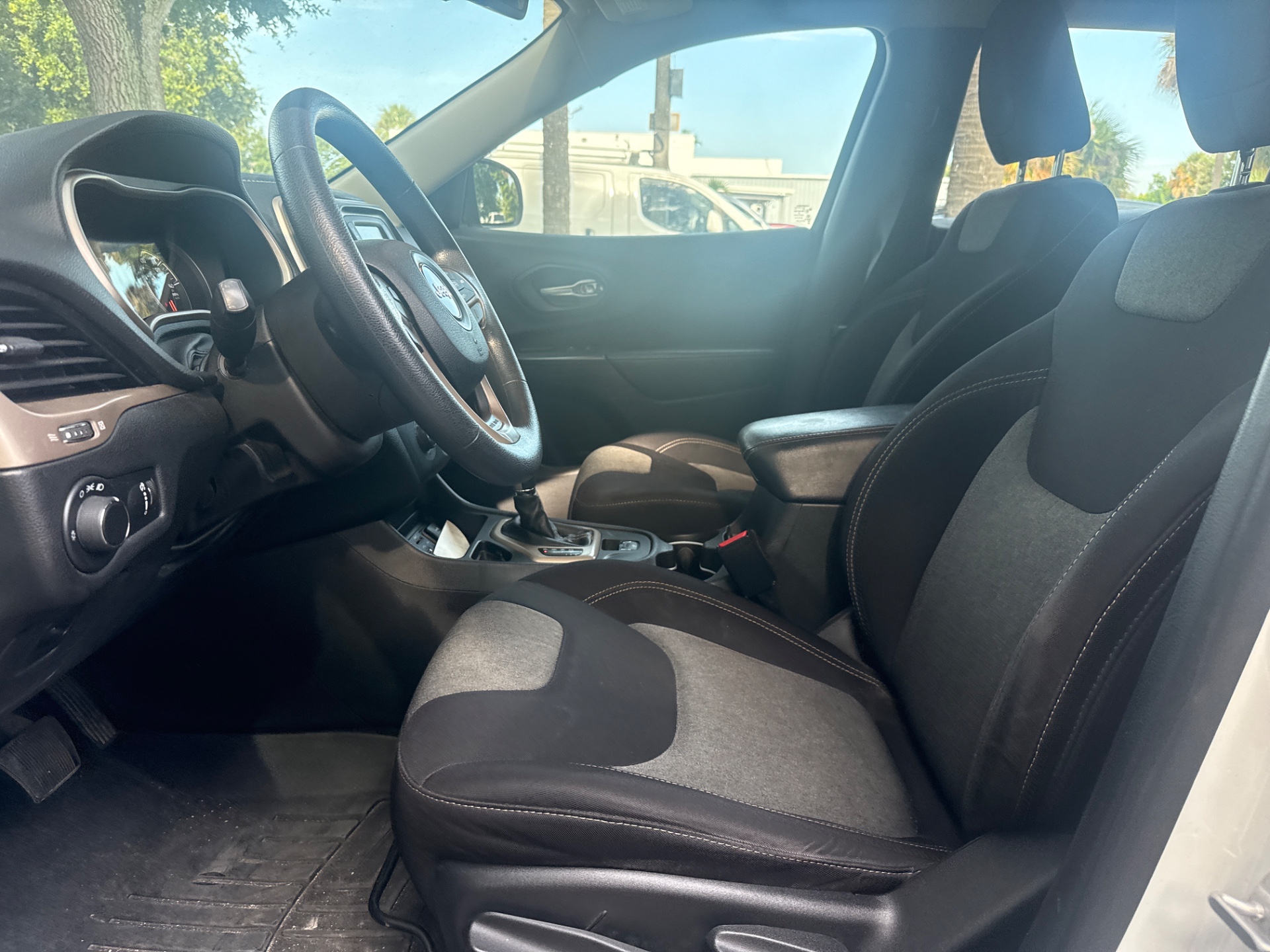 Florida Fine Cars - Used vehicle - SUV JEEP CHEROKEE 2016