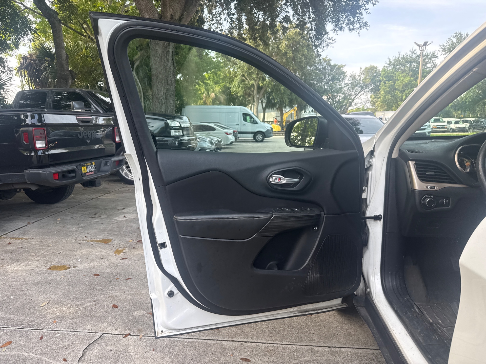 Florida Fine Cars - Used vehicle - SUV JEEP CHEROKEE 2016