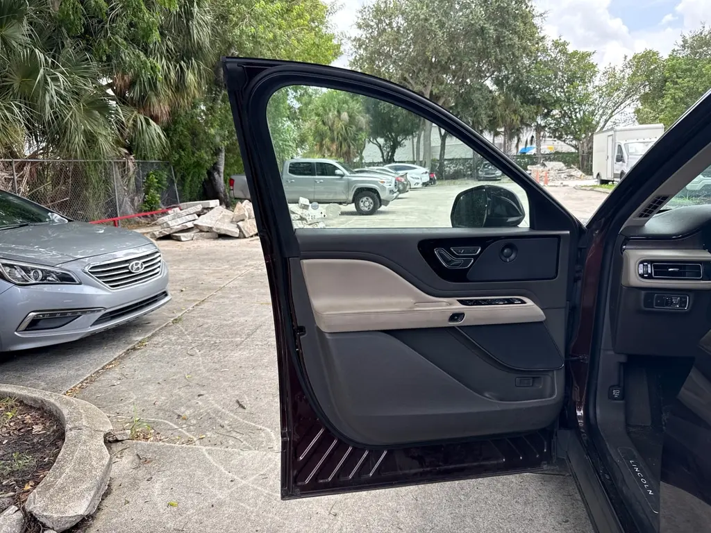 Florida Fine Cars - Used LINCOLN AVIATOR 2020 WEST PALM RESERVE