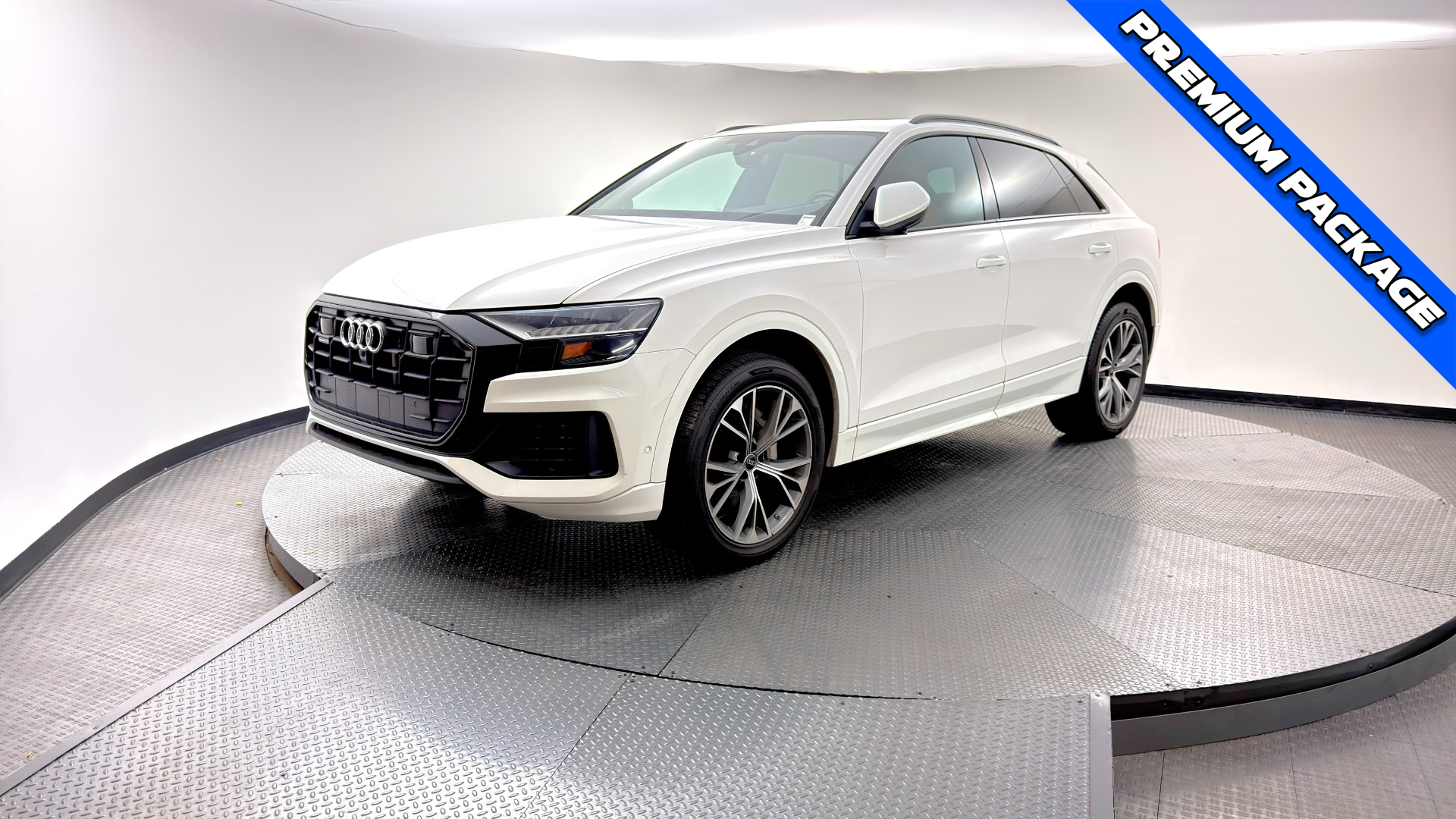 2023 Audi Q8