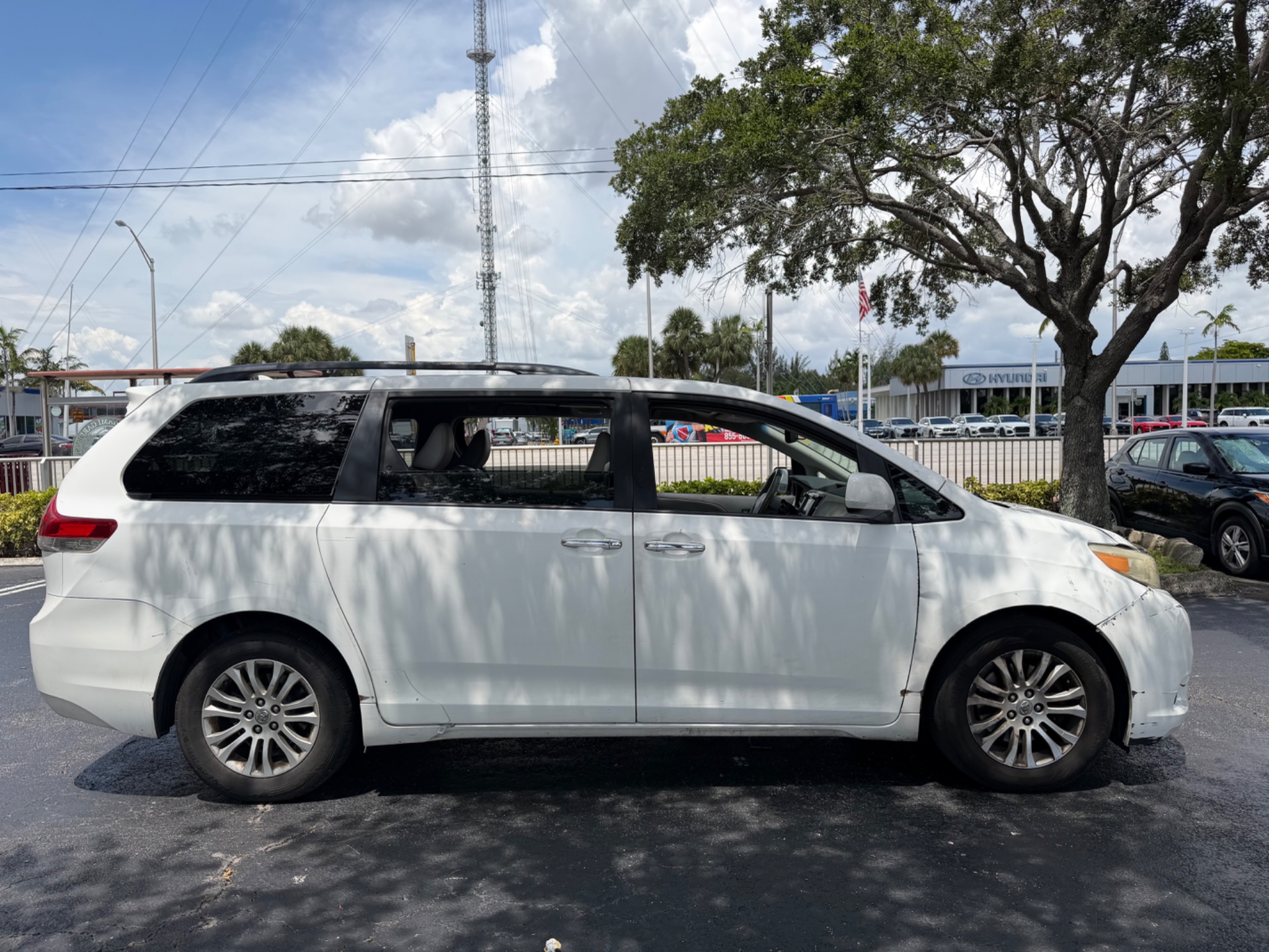 Florida Fine Cars - Used vehicle - MINIVAN TOYOTA SIENNA 2011