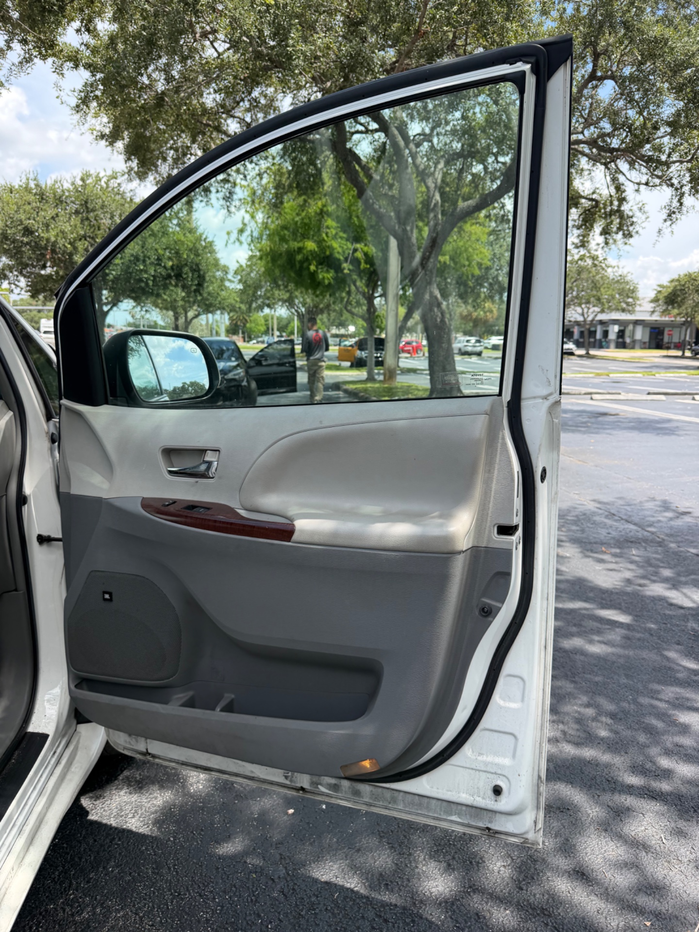 Florida Fine Cars - Used vehicle - MINIVAN TOYOTA SIENNA 2011