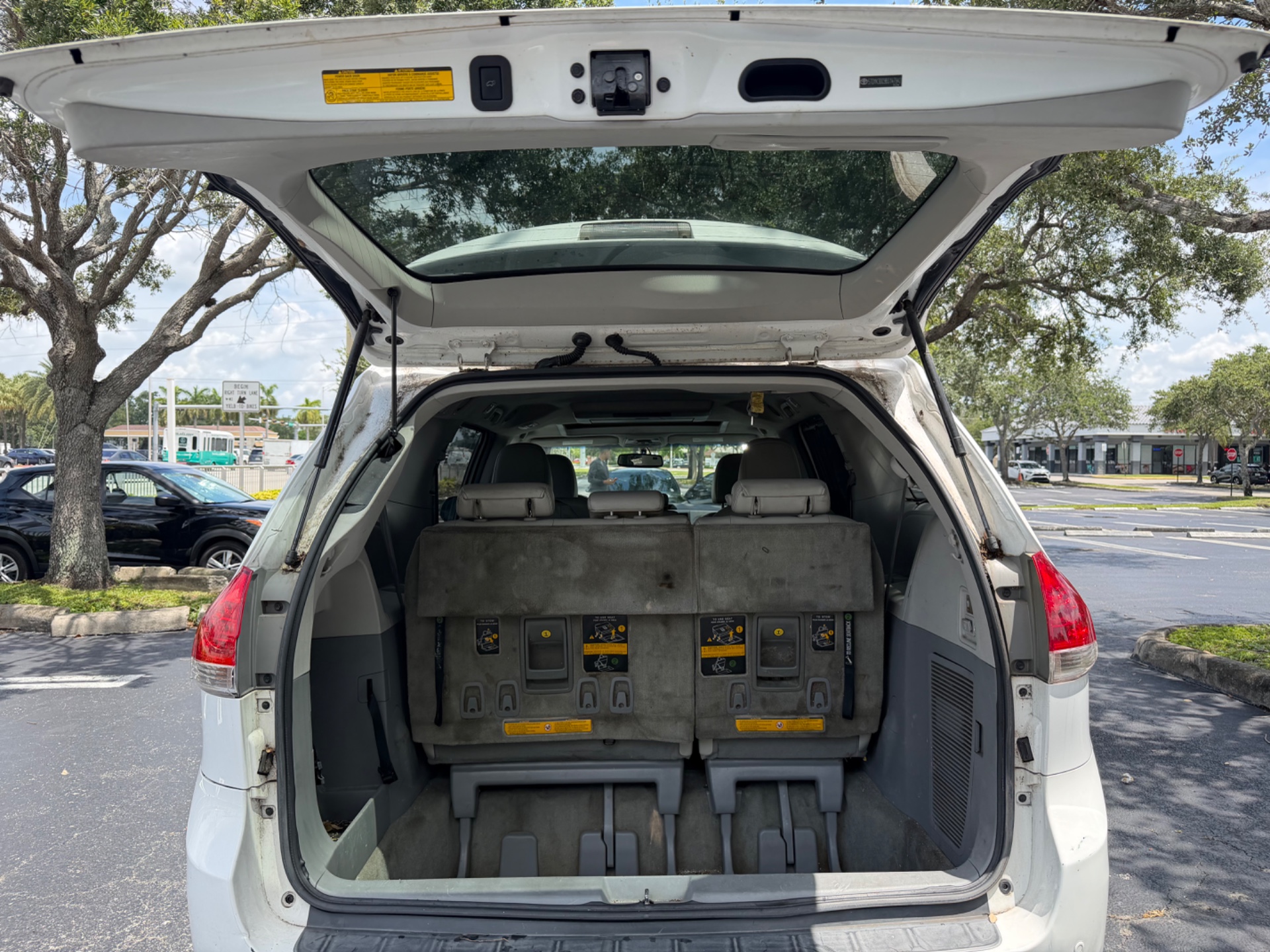 Florida Fine Cars - Used vehicle - MINIVAN TOYOTA SIENNA 2011