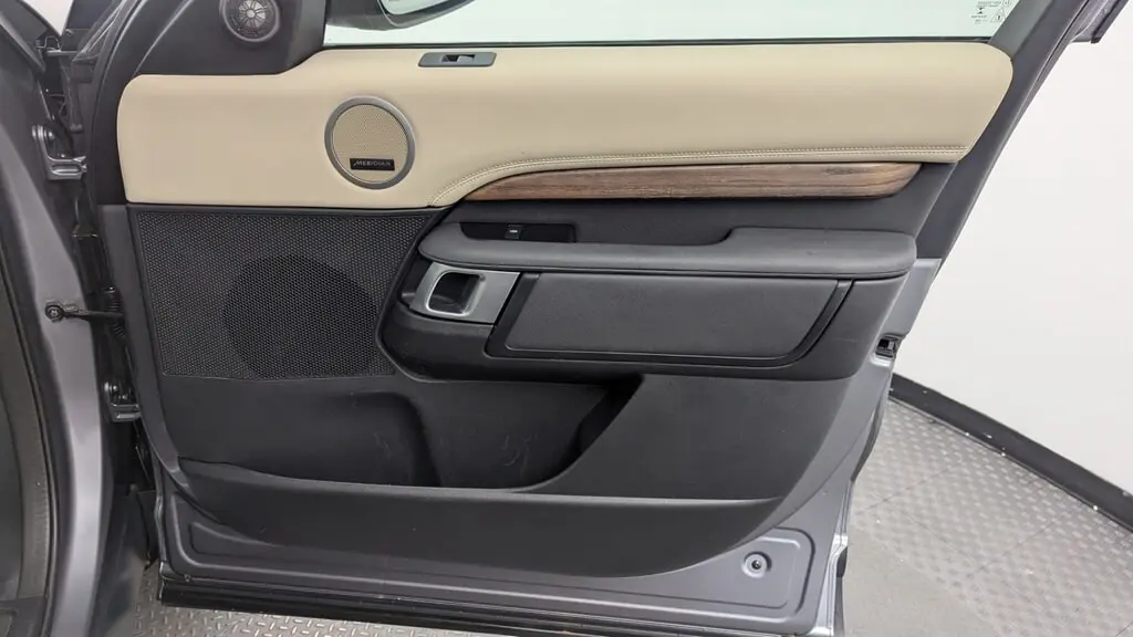 Florida Fine Cars - Used LAND ROVER DISCOVERY 2020 MIAMI HSE