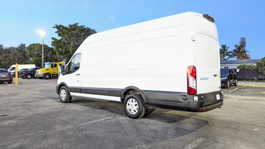 Florida Fine Cars - Used FORD E-TRANSIT 2022 MARGATE 