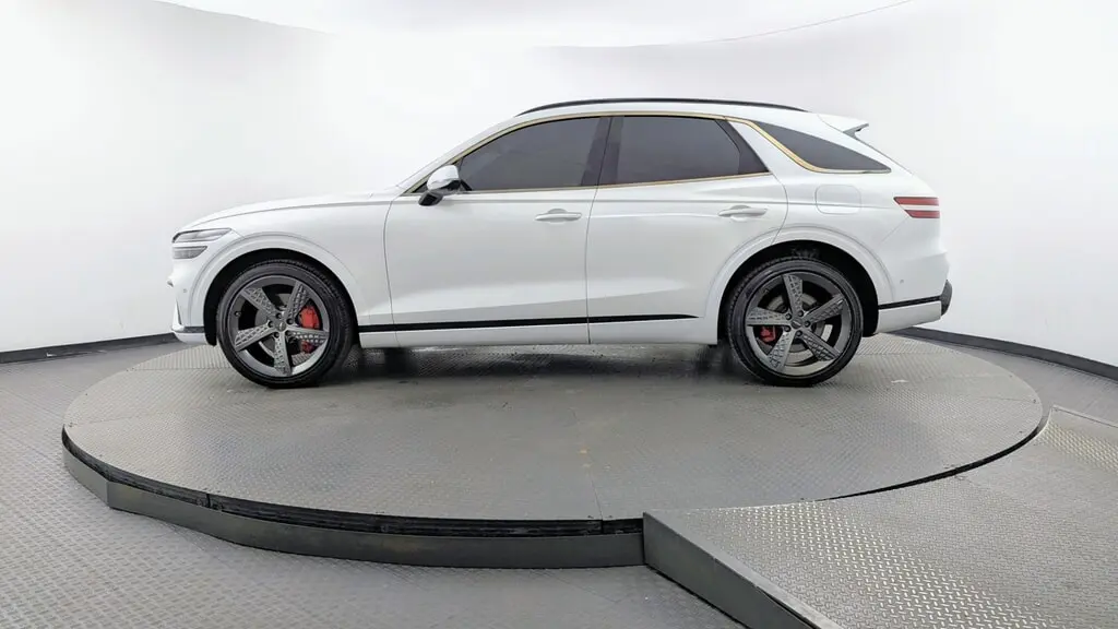 2022 GENESIS GV70 3.5T SPORT photo 2