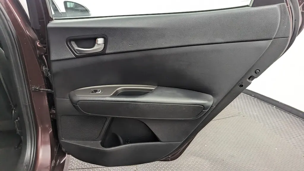 2019 KIA OPTIMA LX photo 18
