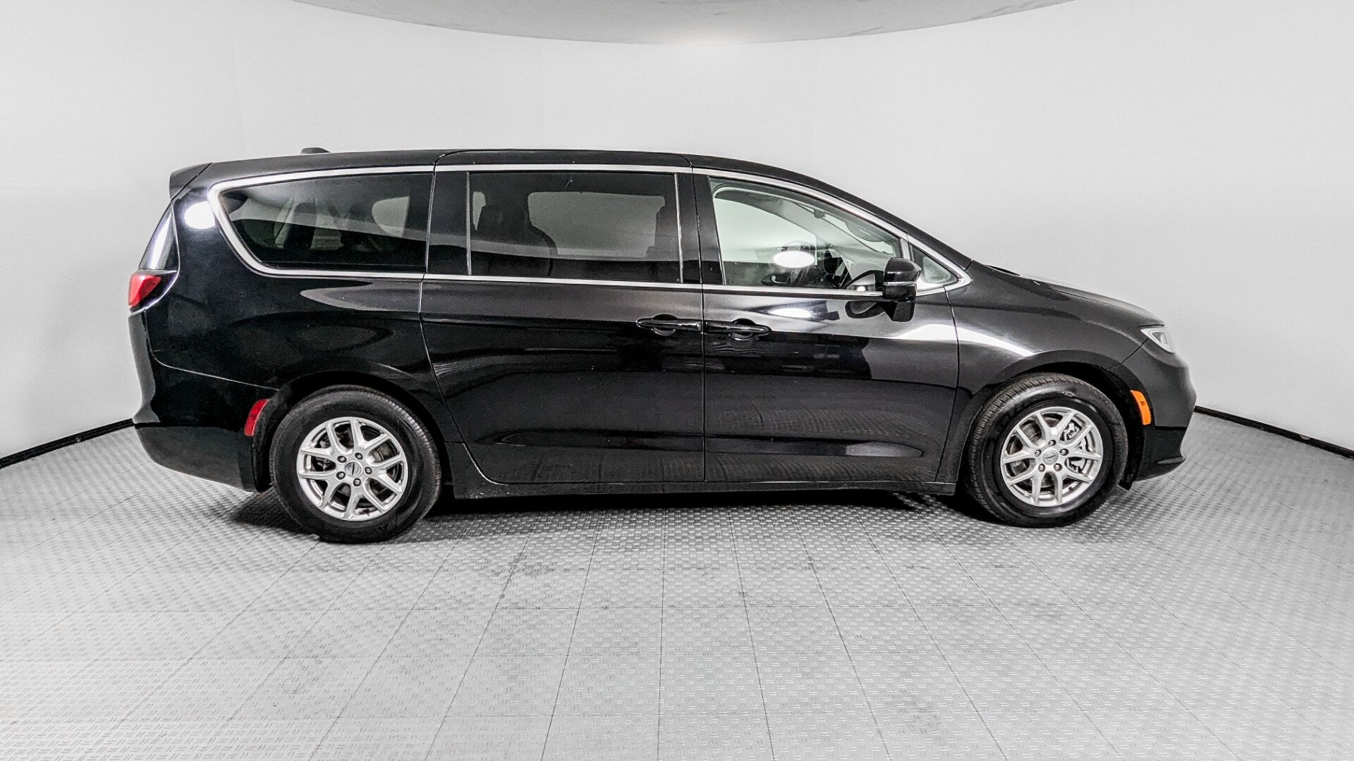 Florida Fine Cars - Used vehicle - MINIVAN CHRYSLER PACIFICA 2024