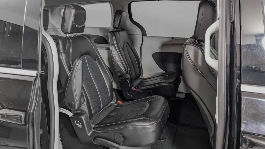 Florida Fine Cars - Used CHRYSLER PACIFICA 2024 ORLANDO TOURING L