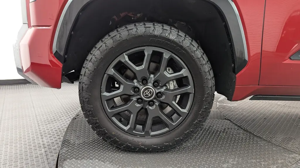 2024 TOYOTA TUNDRA 4WD PLATINUM HYBRID photo 30