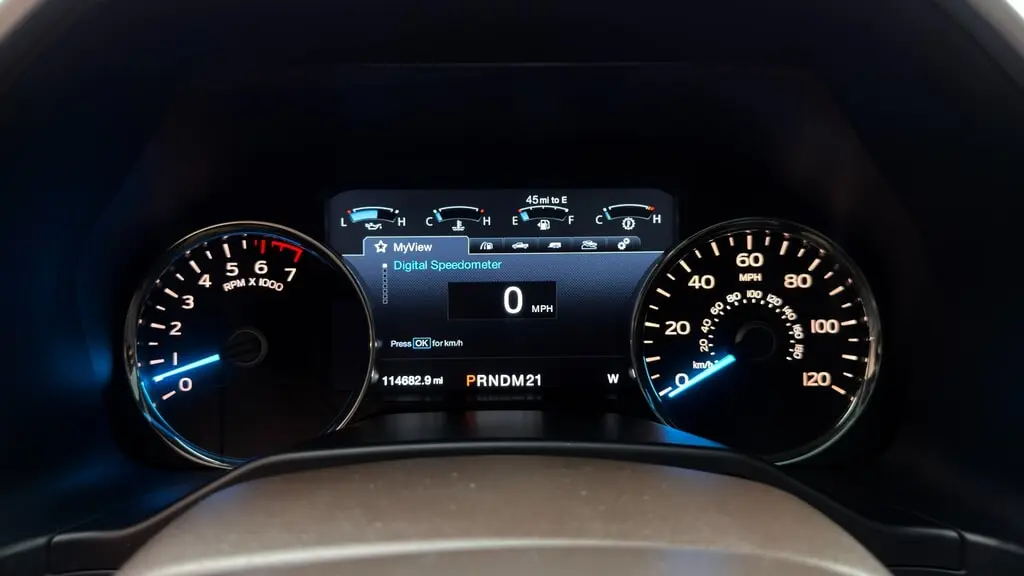 2016 FORD F-150 XLT photo 26
