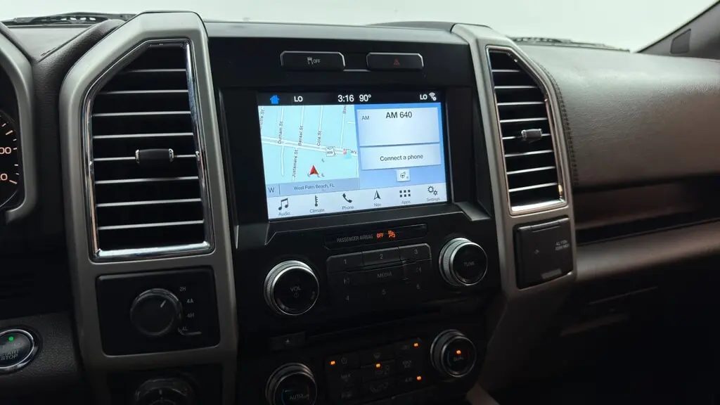 2016 FORD F-150 XLT photo 28