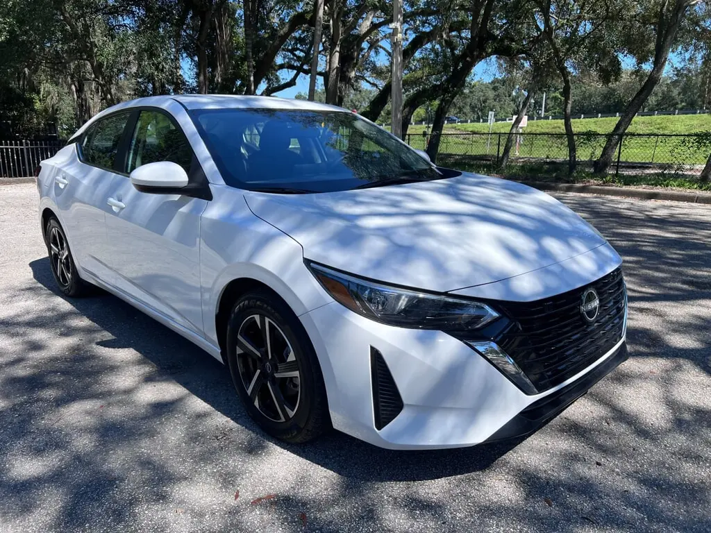 2024 NISSAN SENTRA SV photo 3