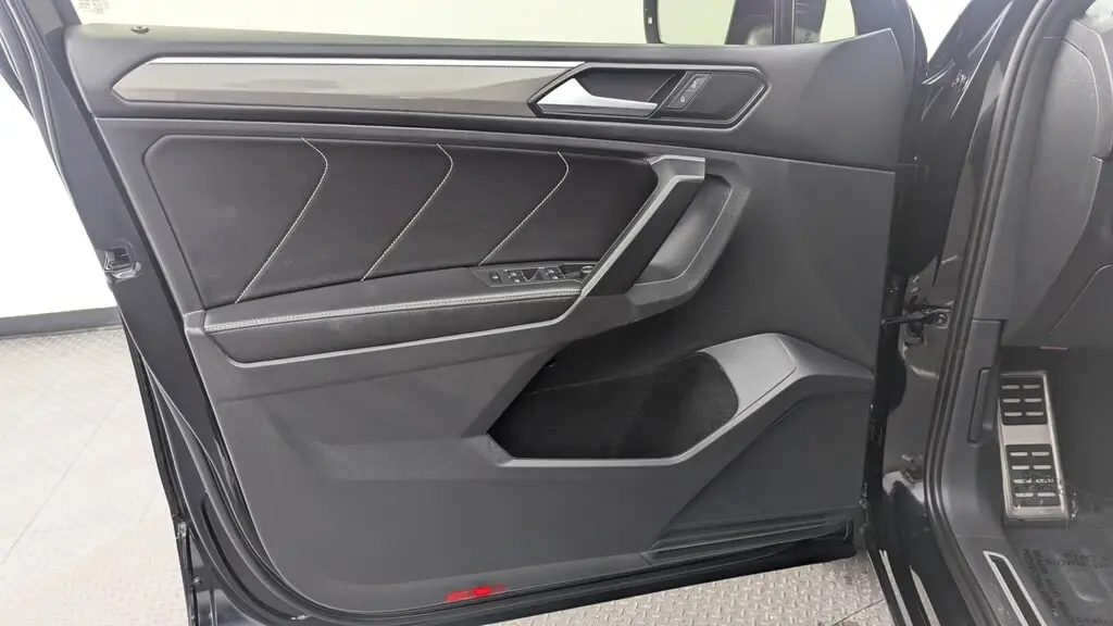 Florida Fine Cars - Used VOLKSWAGEN TIGUAN 2022 MIAMI SE R-LINE BLACK