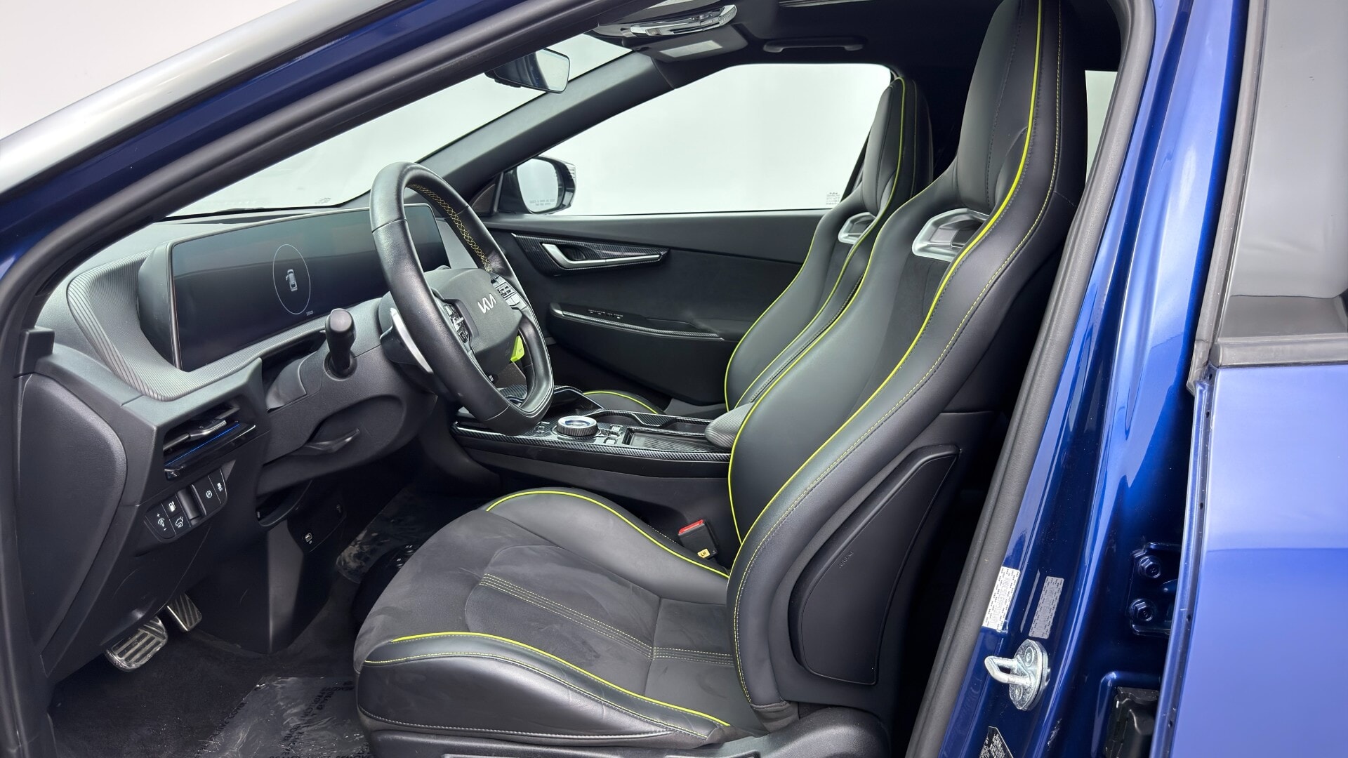2023 KIA EV6 GT photo 13