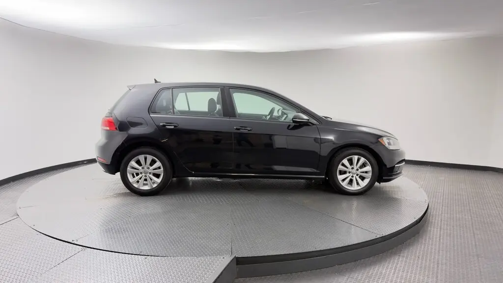 2018 VOLKSWAGEN GOLF S photo 8