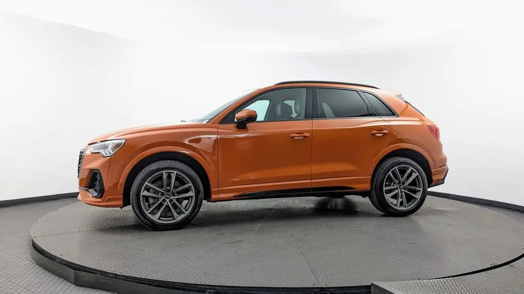 2022 AUDI Q3 S LINE PREMIUM PLUS photo 2