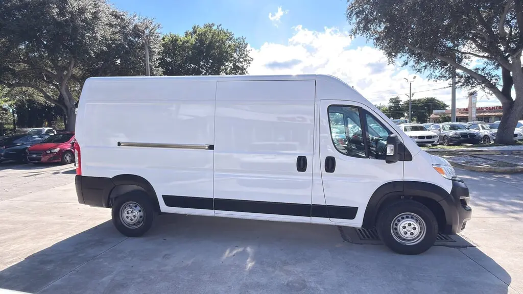 2023 RAM PROMASTER photo 8