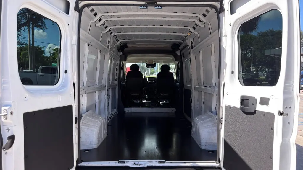 2023 RAM PROMASTER photo 15