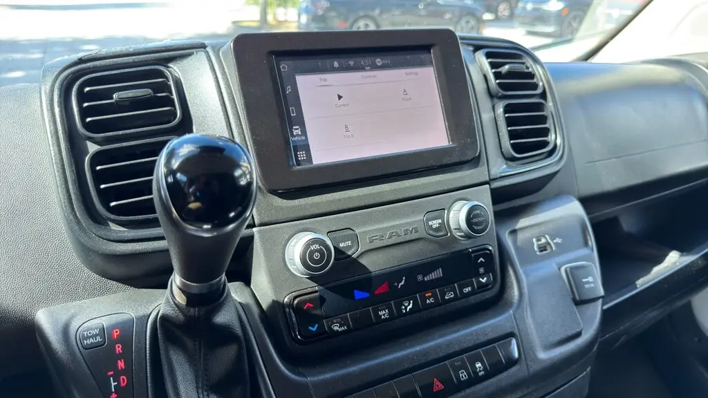 2023 RAM PROMASTER photo 30
