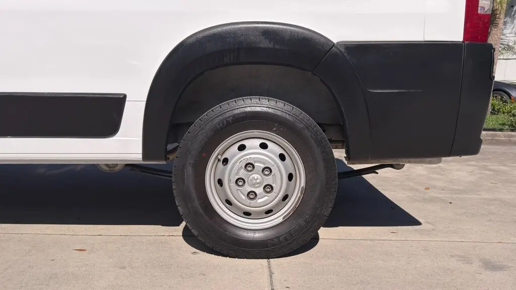 2023 RAM PROMASTER photo 32