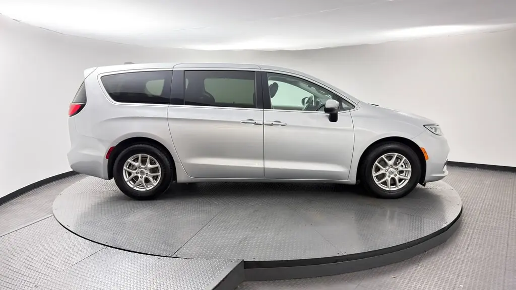 Florida Fine Cars - Used CHRYSLER PACIFICA 2023 WEST PALM TOURING L