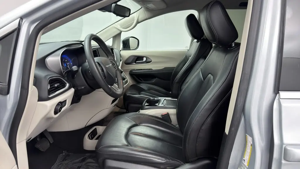 Florida Fine Cars - Used CHRYSLER PACIFICA 2023 WEST PALM TOURING L