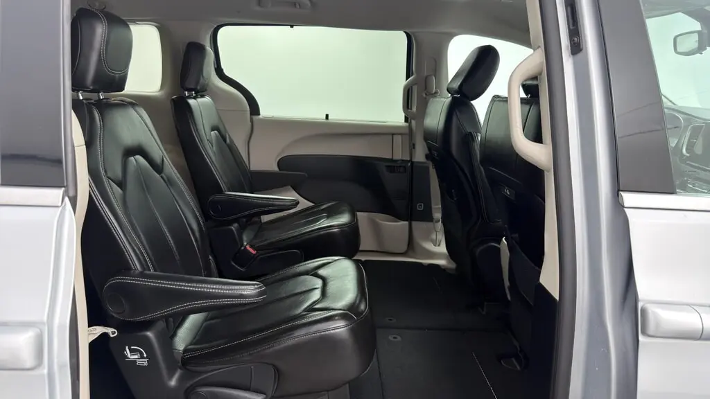 Florida Fine Cars - Used CHRYSLER PACIFICA 2023 WEST PALM TOURING L