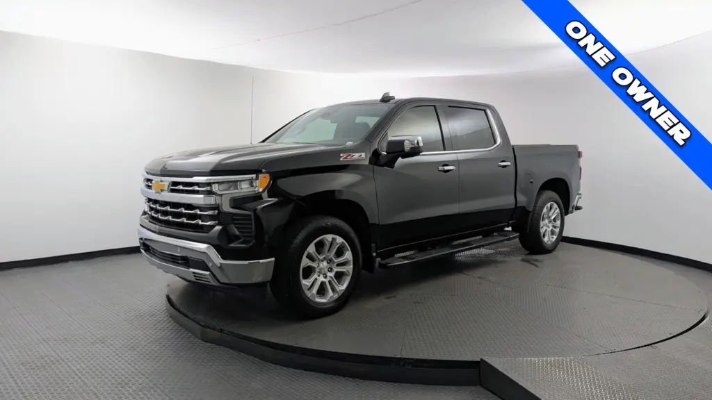 2023 CHEVROLET SILVERADO 1500 LTZ photo 1