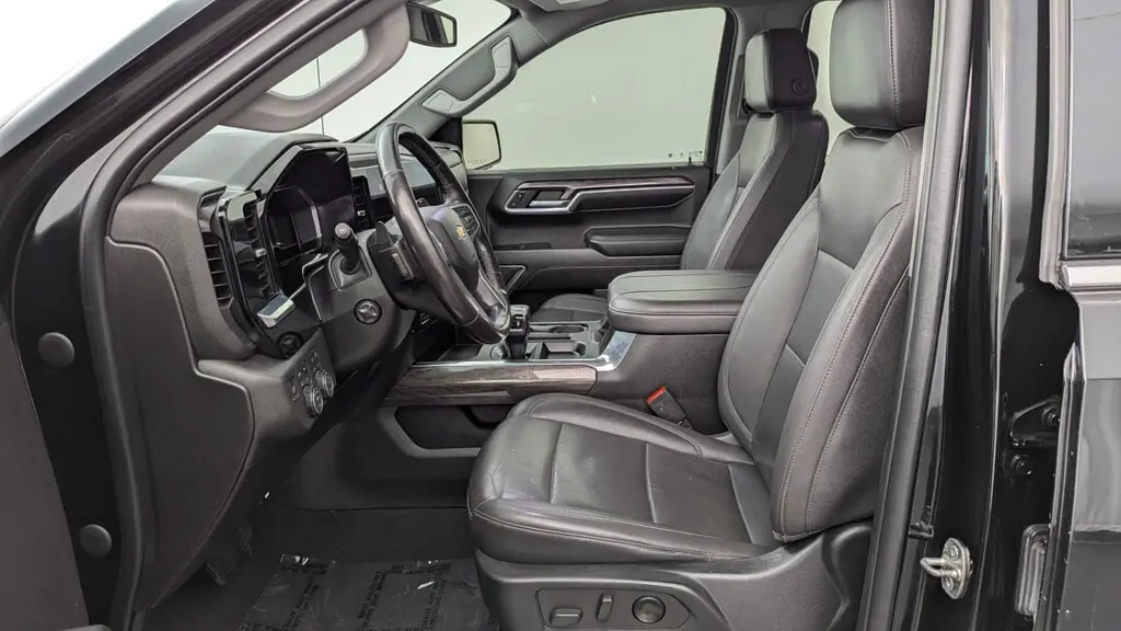 2023 CHEVROLET SILVERADO 1500 LTZ photo 13